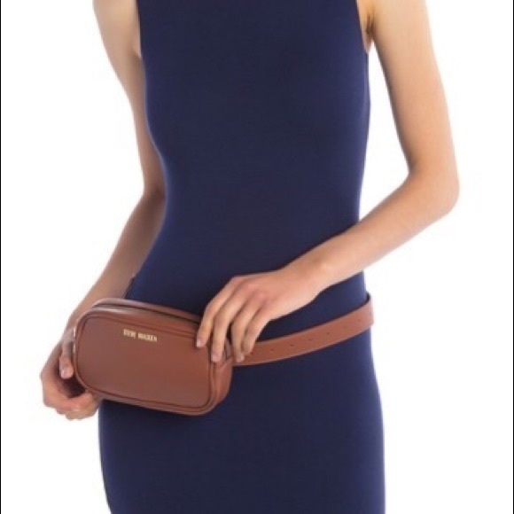 Steve Madden pebble grain belt bag - Picture 2 of 6